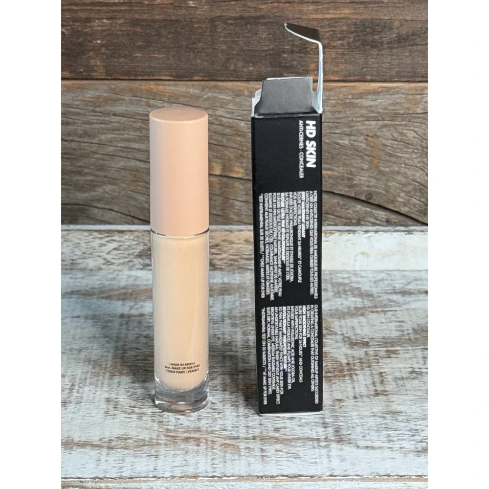 Makeup Forever HD Skin Undetectable Concealer Shade 2.2N Light Neutral MSRP $29